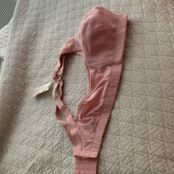 Bra - Picture 8 of 11